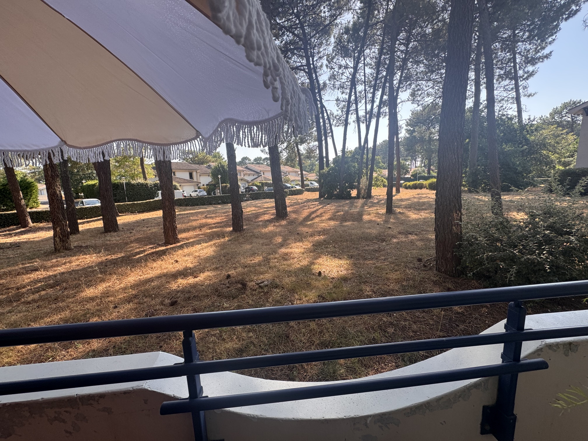 APPARTEMENT T3 -60m2- BALCON ET 2 PARKINGS